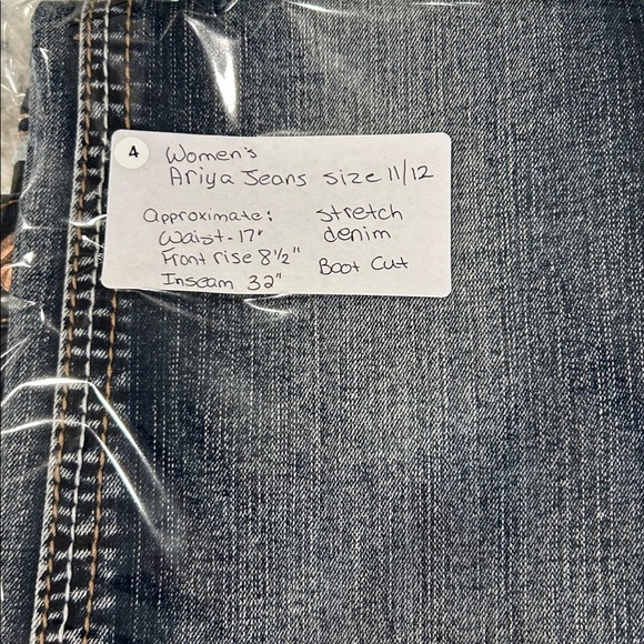 ARIYA Size 11/12 Bootcut Jeans – Light Wash Embroidered Flap Pockets Western - Picture 10 of 10